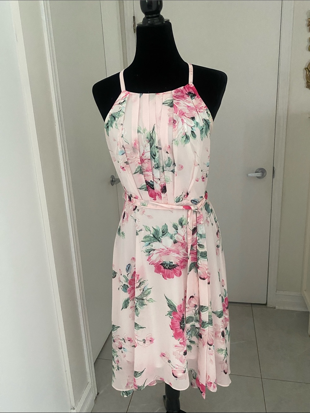 SUZY SHIER Floral Pink high-Low Halter Maxi Lgth lined Dress Tie Waist Sze Small